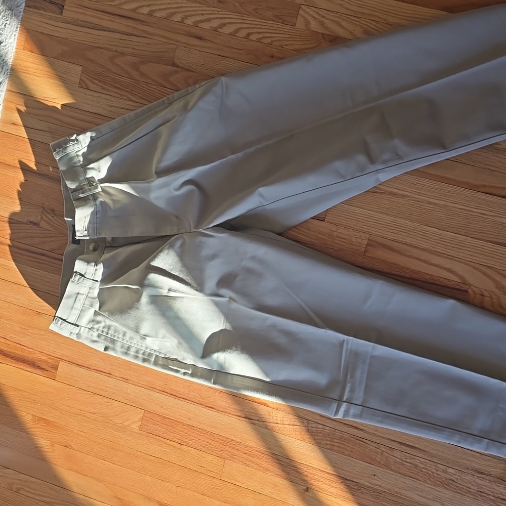 Izod khaki men's pants